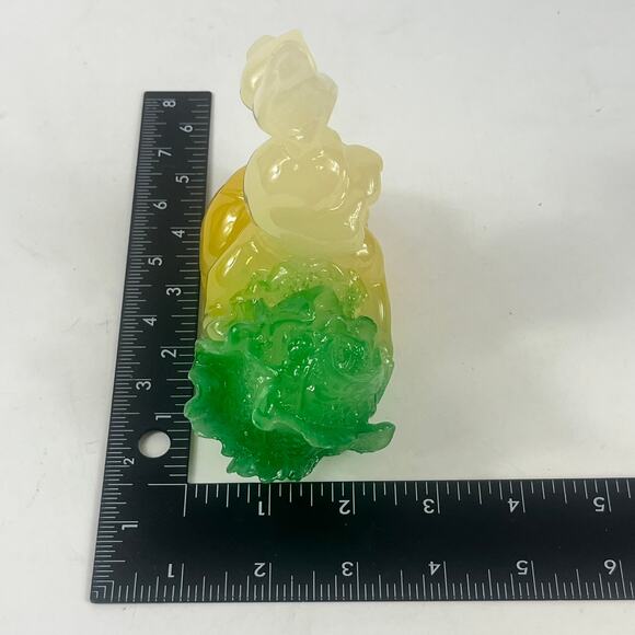 New York Life Resin Rabbit Figurine Chinese New Year Zodiac Bunny Lettuce Green - Picture 9 of 9